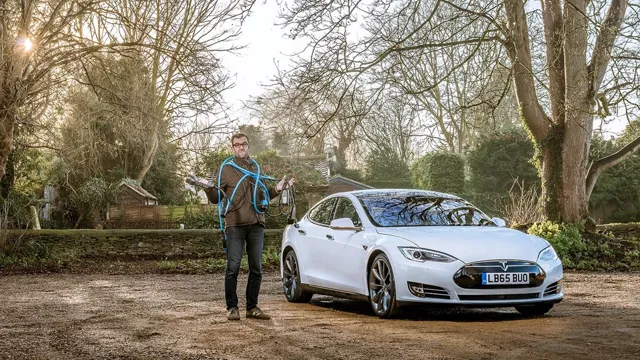 Going Electric: Discovering the Top 3 Benefits of Driving an Electric Car