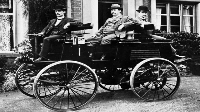 first electric car history