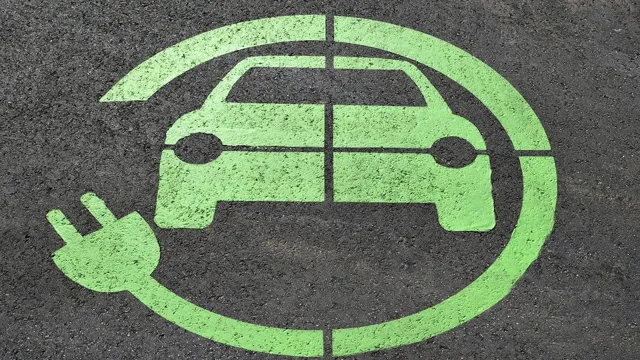 Decoding the Myth: Are Electric Car Batteries Really Made from Fossil Fuels?