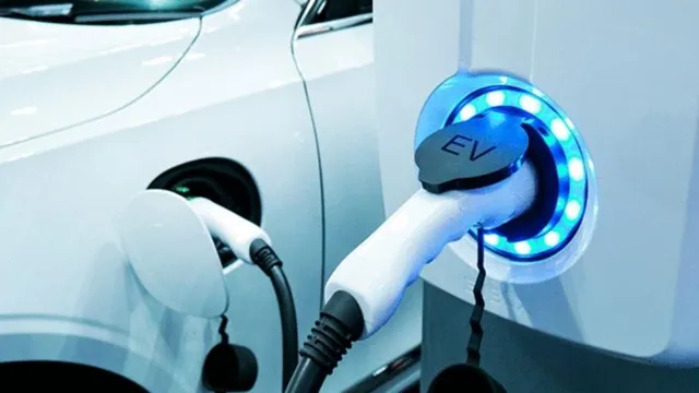 do electric cars need battery